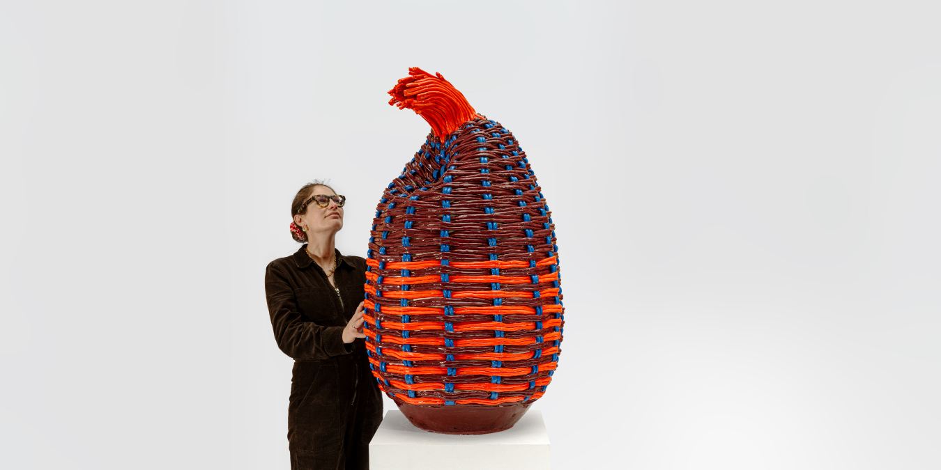 Xanthe Somers with Never an end to holding, 2026. Glazed stoneware, 110 x 60 x 60 cm. Xanthe Somers with Never an end to holding, 2026. Glazed stoneware, 110 x 60 x 60 cm.