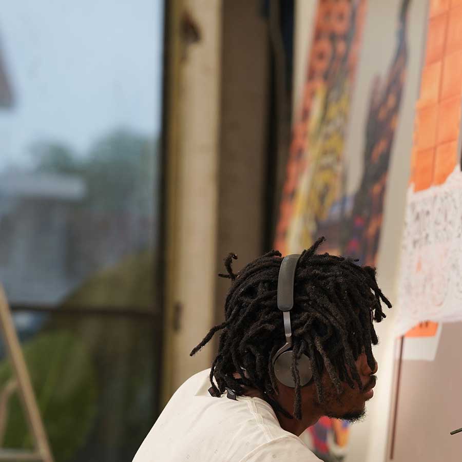 Eddy Kamuanga Ilung working in his studio in Kinshasa, 2021.<br>
Photo: Ray Kamena.